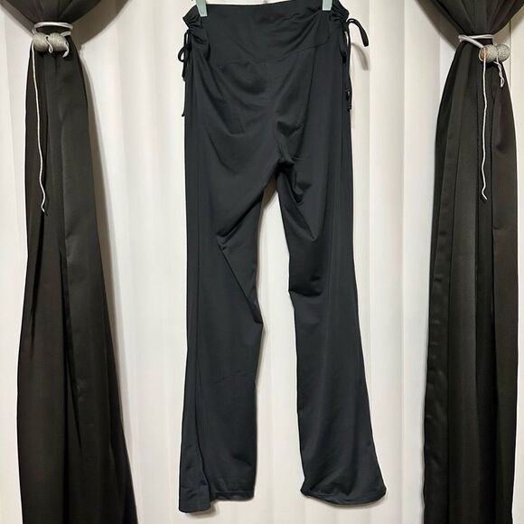 FILA dark gray yoga pants , flared bottoms, side drawstrings to cinch waist - Picture 6 of 8